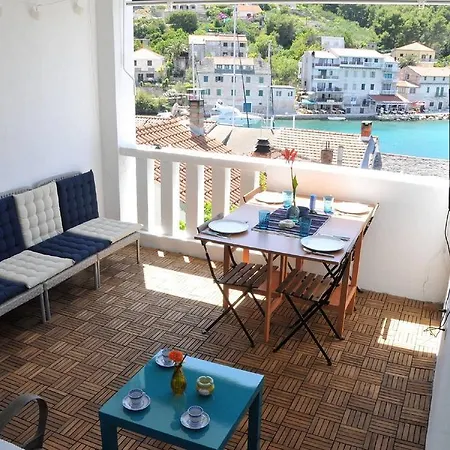 Apartment Apartment Stomorska *