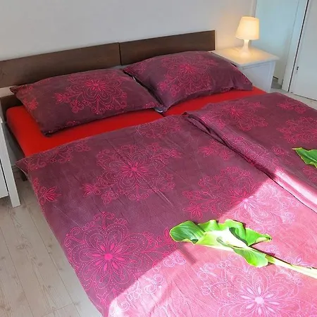 Apartment Stomorska *